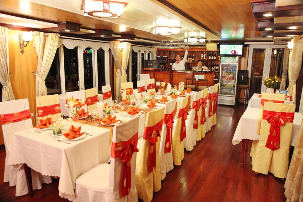 Halong Aurora Cruises Apartment Ha Long Restaurant foto